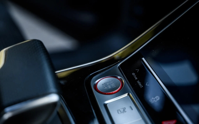 Audi SQ8 cena 375000 przebieg: 76000, rok produkcji 2019 z Wieruszów małe 352